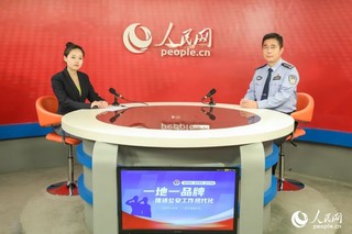 尤溪县人民政府副县长、公安局局长李兴华做客人民网演播室。人民网 陈永整摄